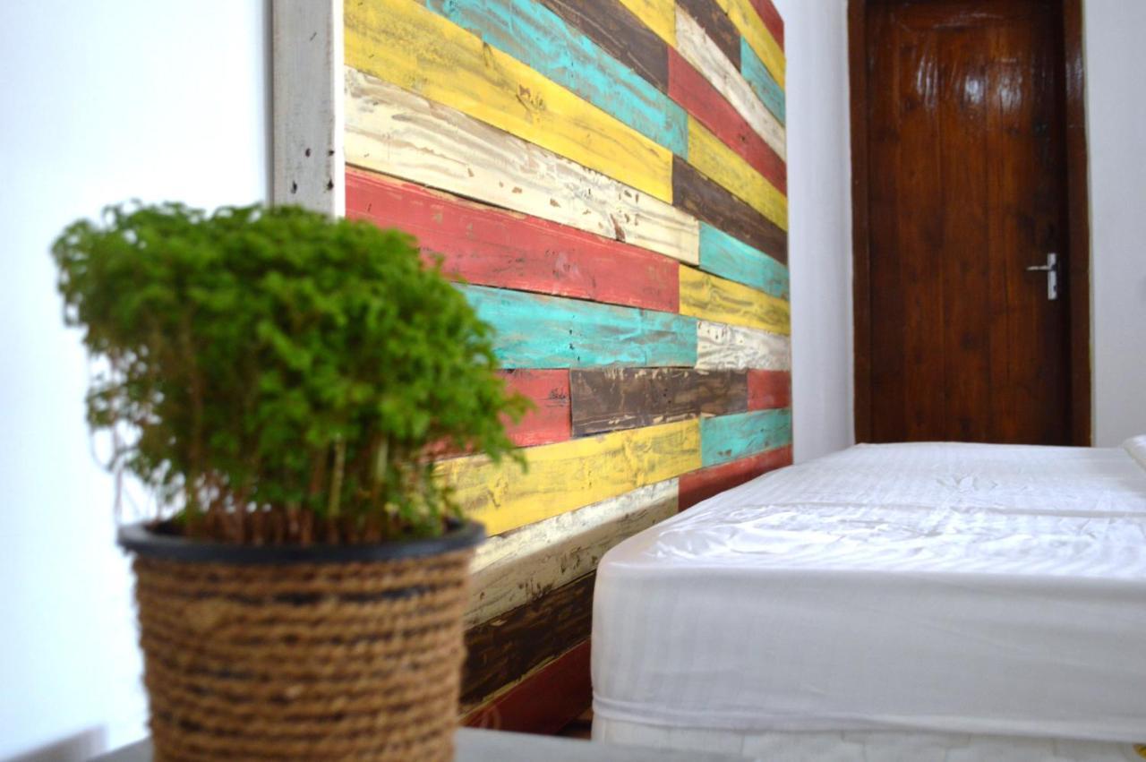Groove House Hostels Kolombo Bagian luar foto
