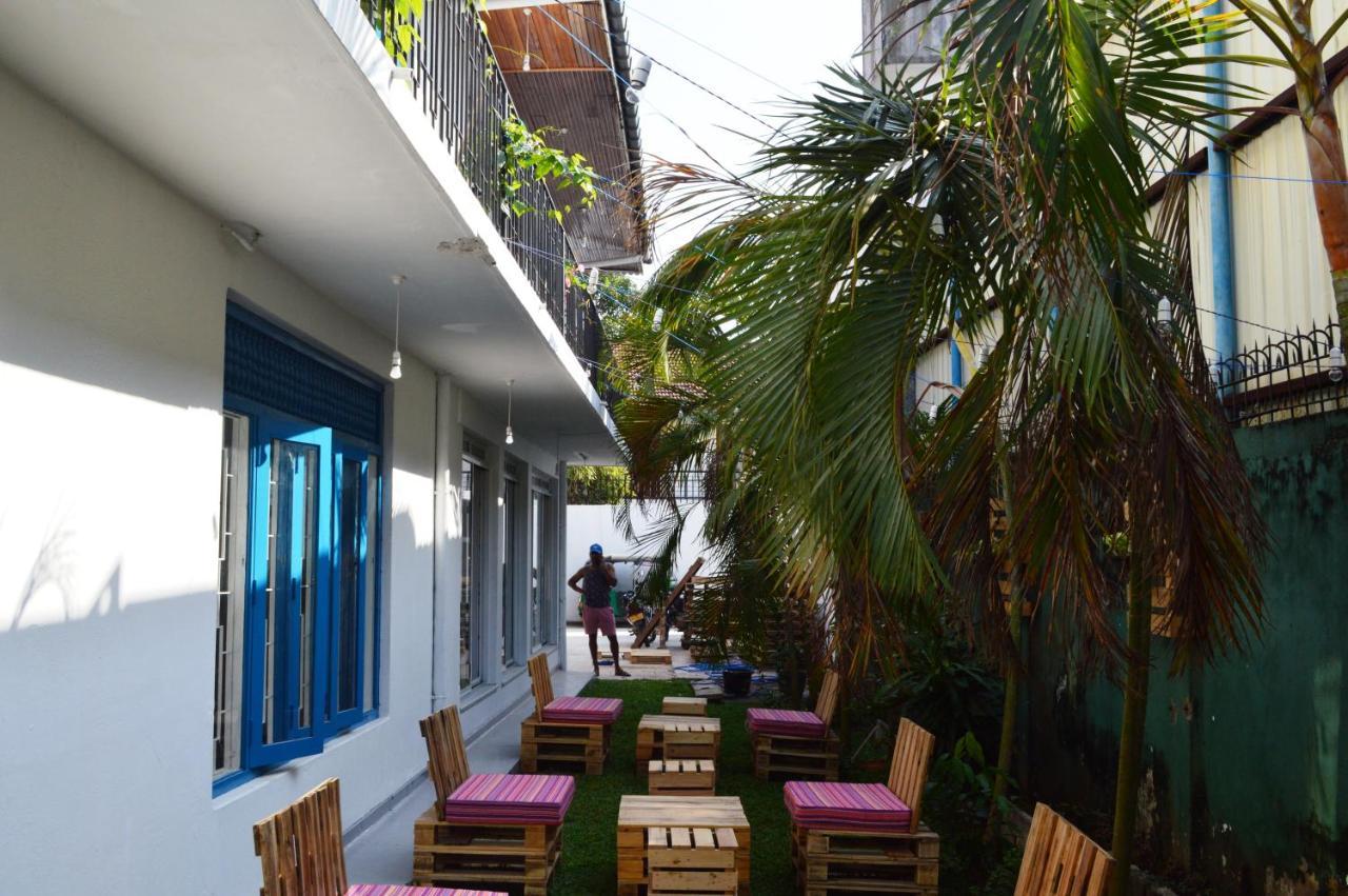 Groove House Hostels Kolombo Bagian luar foto