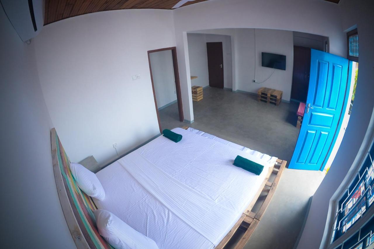 Groove House Hostels Kolombo Bagian luar foto