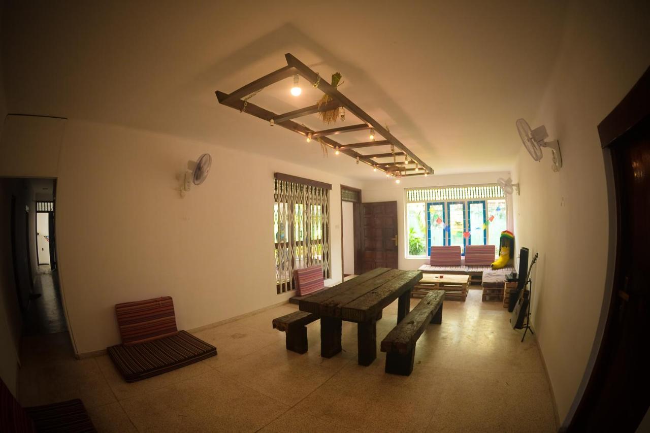 Groove House Hostels Kolombo Bagian luar foto