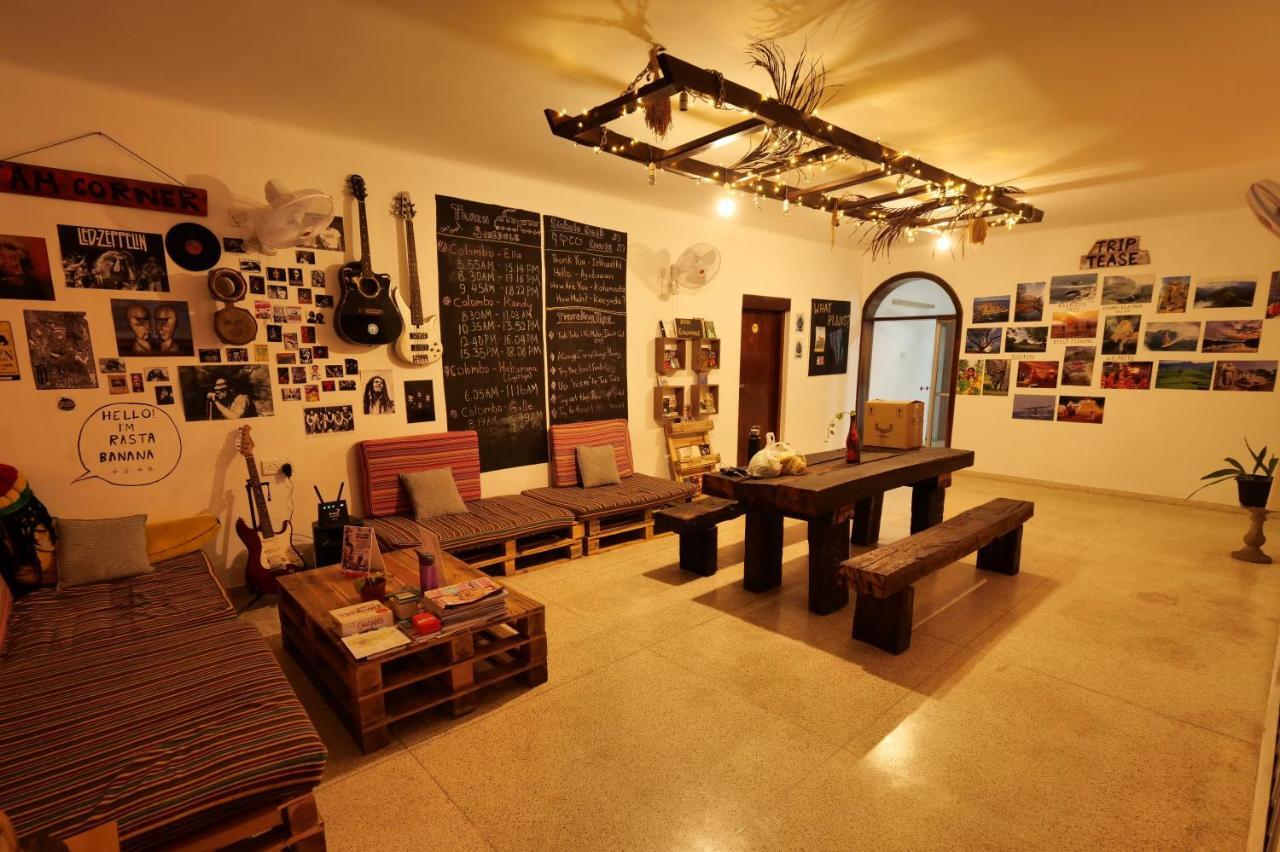 Groove House Hostels Kolombo Bagian luar foto
