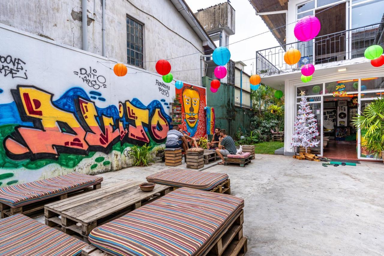 Groove House Hostels Kolombo Bagian luar foto