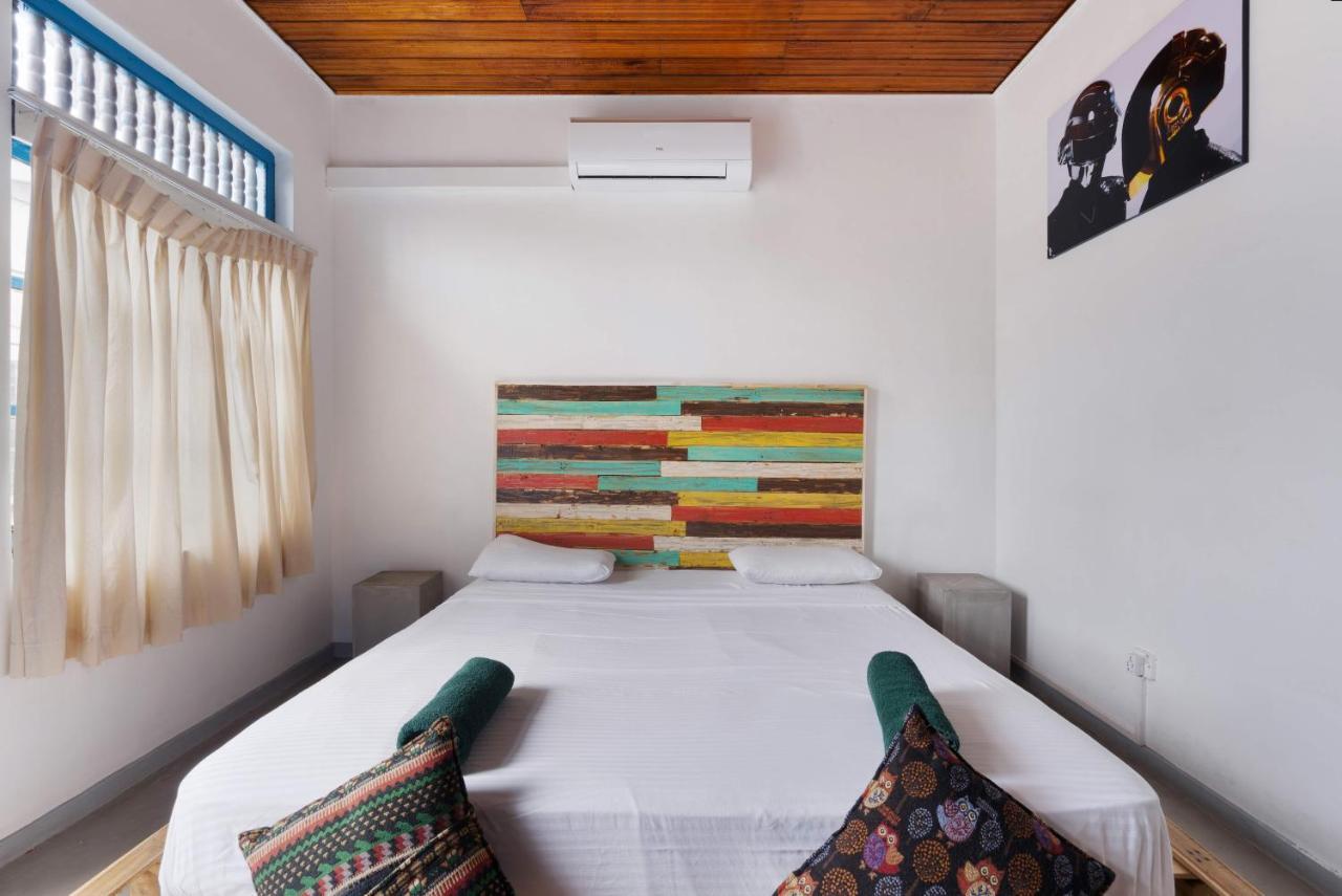 Groove House Hostels Kolombo Bagian luar foto